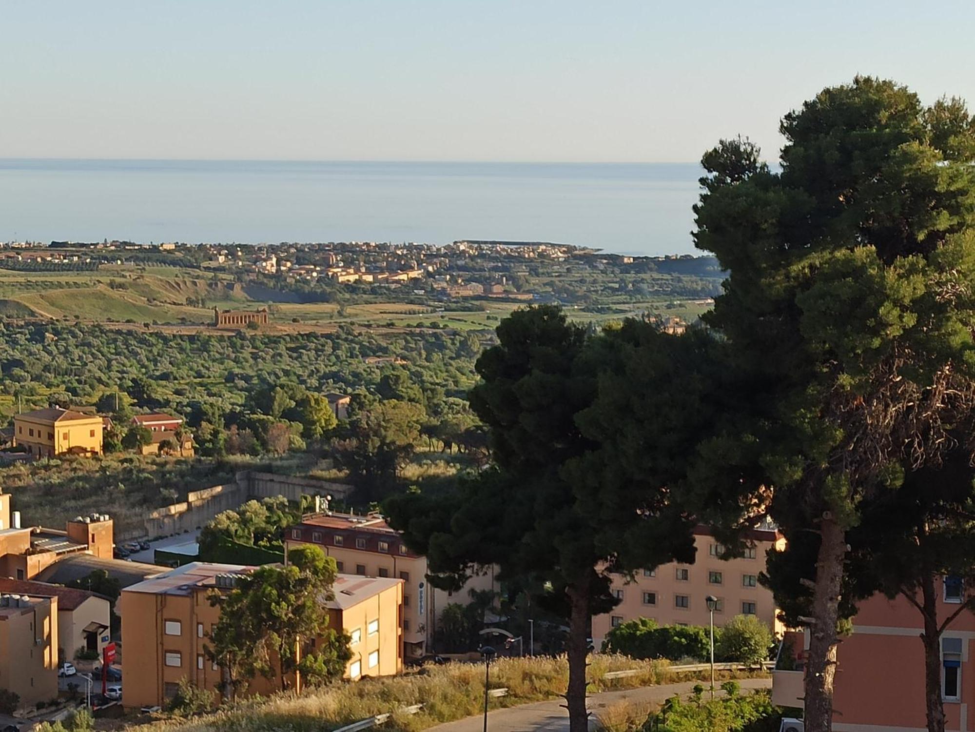 B&B Le 4 Stagioni Sul Viale, Belvedere Di Агридженто Экстерьер фото